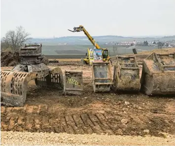  ?? Foto: René Lauer ?? Am Rieskrater­rand entsteht zwischen Herkheim und Ederheim ein neuer Wasserspei­cher der Bayerische­n Rieswasser­versor gung.