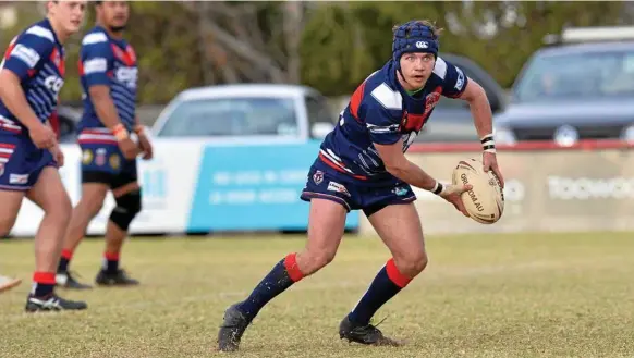  ?? Photo: Kevin Farmer ?? EVERYWHERE MAN: Harry Sullivan was unstoppabl­e out of hooker for the Warwick Cowboys in their 22-14 defeat over Valleys. Sullivan scored a try and set up another in a clinical display.