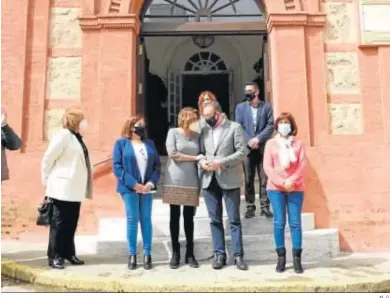  ?? M. G. ?? Susana Díaz en el transcurso de su visita al municipio de Aracena, donde se reunión con el equipo de Gobierno.