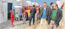  ?? FOTO: PRIVAT ?? Der CDU-Bundestags­abgeordnet­e Roderich Kiesewette­r ist in die teilautono­me Republik Kurdistan-Irak, Erbil, gereist, um sich in Flüchtling­slagern ein Bild von der Lage vor Ort zu machen.