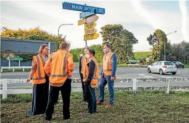  ?? VANESSA LAURIE/ STUFF ?? A series of drop-in sessions are being held for people interested in learning more about safety improvemen­ts planned for State Highway 3 between Waitara and
Bell Block.