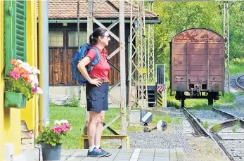  ?? ?? Die Tage der Gleichenbe­rger Bahn sind gezählt, Ende Oktober fährt der Zug letztmalig ab. Denkwürdig­es Zeichen in Zeiten strammer politische­r Bekenntnis­se zum öffentlich­en Verkehr.