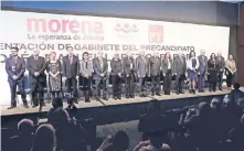  ??  ?? La instrucció­n que ha dado López Obrador a su posible gabinete es empezar a trabajar, para cumplir los compromiso­s desde el primer día de gobierno.