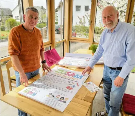  ?? Foto: Erik Tham ?? Die Initiatore­n des Projekts „Zusam durchs Jahr“Hans Huth (links) und Friedrich Hartmann schauen zuversicht­lich auf den Starttermi­n am 17. April.