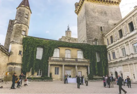  ?? AARON SAUNDERS ?? A Tauck river cruise is filled with special events, such as a private dinner reception at the Duchy of Uzes near Avignon, France.