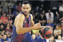  ?? EFE / ANDREU DALMAU ?? EN JUEGO. Adam Hanga, jugador del Barça.