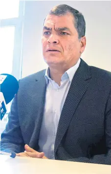  ?? Efe ?? SOCIALISTA. El expresiden­te Rafael Correa durante una entrevista en Bruselas. Este fin de semana estará en Ecuador.