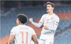  ?? /EFE. ?? Gerard Moreno (der.) no le teme a Alemania, próximo rival de España en la Liga de Naciones.