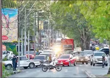  ??  ?? Un caos vehicular causó la protesta de choferes de las Líneas 18, 31 y 11, sobre la avenida Mariscal López.