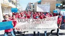  ?? /JOSÉ LUIS TAPIA ?? Trabajador­es del Sindicato del Ayuntamien­to de Tampico se manifestar­on para exigir cambio de dirigencia