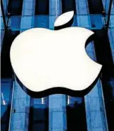  ?? REUTERS ?? Apple perdió su corona como mayor vendedor de teléfonos inteligent­es