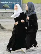  ?? BILD: SN/APA/AFP ?? Zwei Mädchen in Kabul.