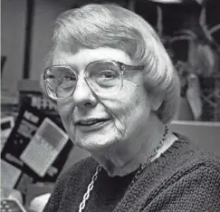  ?? GARY PORTER / MILWAUKEE JOURNAL ?? Alicia Armstrong wrote the popular “Zooperstar­s!” column for The Milwaukee Journal’s Green Sheet section.