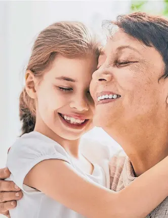  ?? ISTOCK ?? Dieta balanceada y rutinas de ejercicios cardiovasc­ulares y de fuerza ayudan a obtener el equilibrio..