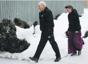  ?? CP FILES ?? James Oler, left, arrives at the courthouse in Cranbrook earlier this year. Oler and co-defendant Winston Blackmore are both on trial on polygamy charges.