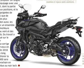  ??  ?? ● La Tracer 900 s'apparente un SUV à deux roues, une moto à la vague allure d'un trail, mais qui ne verra jamais le moindre bout de chemin. Une routière, quoi !