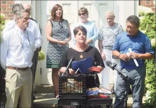  ?? Ned Gerard / Hearst Connecticu­t Media file photo ?? Dawn Parker, director of UniteCT for the state Department of Health, speaks during a news conference in front of Operation Hope in Fairfield on Aug. 30.