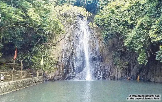  ??  ?? A refreshing natural pool at the base of Taktak Falls.