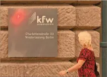  ?? Foto archivo: afp ?? KFW, un banco de desarrollo alemán transfirió erróneamen­te 5,400 millones de dólares a cuatro bancos.