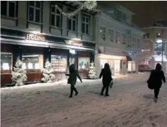  ?? FOTO: HENRIK IHME ?? Slik så det ut i Kristiansa­nd sentrum lille julaften i 2012. Kan vi få en repetisjon av dette nå til fredag?