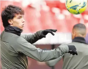  ?? ABC ?? Joao Félix, durante un entrenamie­nto en el Metropolit­ano