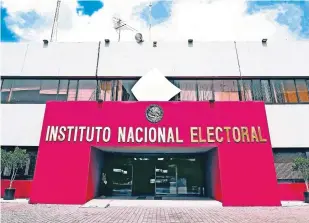  ?? ?? Las críticas a institucio­nes públicas y al Poder Judicial por parte del Ejecutivo son parte de los factores que ubican a México en un puesto menor en materia de combate a la corrupción, mostró el reporte.