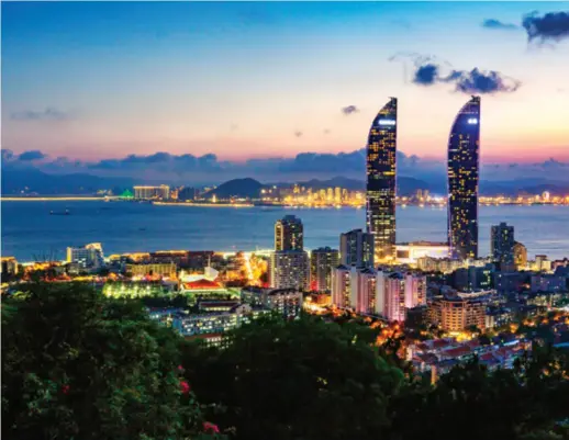  ??  ?? Cross-island developmen­t strategy provides Xiamen with larger developmen­t space