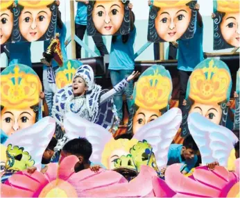  ?? (SUN.STAR FOTO/AMPER CAMPAÑA) ?? ELEMENTARY. The contingent from the Mabolo Elementary School shows its winning performanc­e in the Sinulog sa Kabataan elementary category.