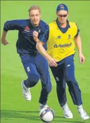  ?? GETTY ?? Pietersen feels Stuart Broad (left) doesn’t like subcontine­nt tours while Jennings didn’t have a good home series against India.