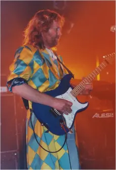  ??  ?? NICK BARRETT IN 1986 ON PENDRAGON’S MASQUERADE TOUR.