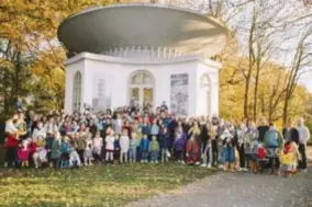  ?? FOTO ROBBIE DEPUYDT ?? Heel wat mama’s, papa’s en kinderen kwamen zaterdag naar het kasteel in het Boekenberg­park in Deurne.