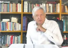  ??  ?? En un video, Andrés Manuel López Obrador, presidente electo, afirma que se encuentra trabajando en el Presupuest­o de Egresos de la Federación 2019.