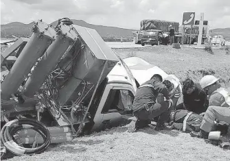  ?? /MOISÉS MORALES ?? El percance involucró a un tráiler y dos camionetas