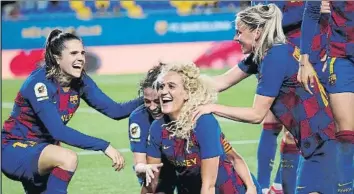  ?? FOTO: PEP MORATA ?? El Barça femenino se proclamó campeón tras una brillante Liga en la que no perdieron ningún partido