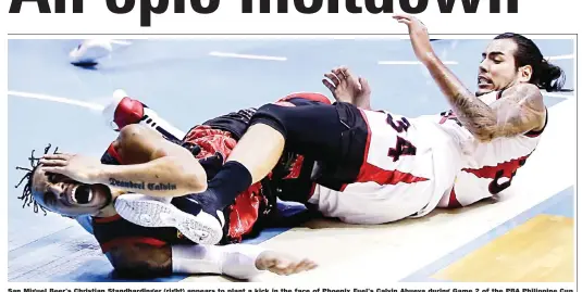  ?? (Rio Leonelle Deluvio) ?? San Miguel Beer’s Christian Standhardi­nger (right) appears to plant a kick in the face of Phoenix Fuel’s Calvin Abueva during Game 2 of the PBA Philippine Cup semifinals last Monday at the Smart Araneta Coliseum.