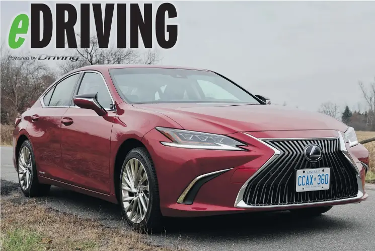  ?? JIL MCINTOSH/DRIVING ?? The 2019 Lexus ES 300h delivers a smooth, relaxing and luxurious driving experience — as long as you don’t need to work the infotainme­nt system.