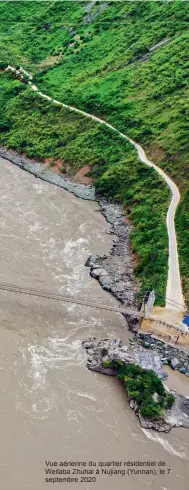  ??  ?? Vue aérienne du quartier résidentie­l de Weilaba Zhuhai à Nujiang (Yunnan), le 7 septembre 2020