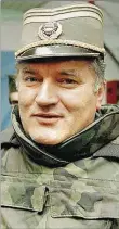  ?? DPA-BILD: DELAY ?? Ratko Mladic in einer Aufnahme aus dem Mai 1993. Damals führte er die Truppen der bosnischen Serben und stand auf der Höhe seiner Macht.