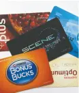  ?? THE CANADIAN PRESS FILES ?? Loyalty rewards programs
are just one way many Canadians are trying to save money during a time
of high inflation.