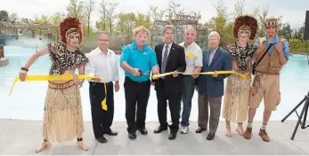  ?? PHOTO COURTOISIE ?? Grande inaugurati­on de la rivière Kongo Expedition au parc aquatique thématique Calypso.