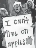  ?? JOSHUA LOTT/GETTY IMAGES ?? Teachers’ strike in Chicago last year. Mary Kay Henry is president of the Service Employees Internatio­nal Union.