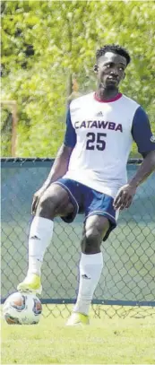  ?? Catawba College soccor) (Photo: ?? Former Herbert Morrison and Cornwall College midfielder, Salano Birch in action for Catawba College in the NCCA Division 2 football competitio­n.