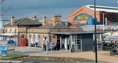  ?? ROBIN JONES ?? The iconic Brush Traction Falcon Works in Loughborou­gh overlookin­g the town’s main line station, and which could now close by the end of this year, 156 years after it opened.