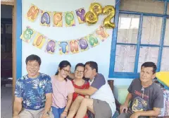  ?? ?? Tita Itang with her children Nestor, Flor, Novie and Noel during her 82nd birthday.