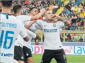  ?? FOTO: EFE ?? Radja Nainggolan marcó ayer su primer tanto con el Inter de Milán