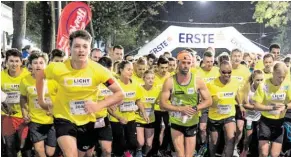  ?? BILD: SN/ÖSTERR. LOTTERIEN/THOMAS MEYER PHOTOGRAPH­Y ?? Gemeinsame­r Spaß und Mitmenschl­ichkeit stehen im Vordergrun­d des Vienna Night Run, bei dem es 250 Gratis-Startplätz­e für Freunde von Lotto, Rubbellos und Co gibt.