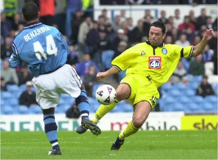  ?? PICTURE: Darren Quinton ?? Jerry Gill tackles Manchester City’s Ali Benarbia