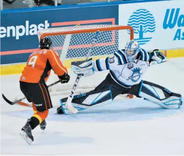  ?? PHOTO DENIS THIBAULT, COLLABORAT­ION SPÉCIALE ?? L’attaquant Gabriel Fortier a salué sa nomination, hier, avec une performanc­e de deux buts et une passe dans la victoire de 6-4 face aux Saguenéens de Chicoutimi.