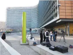  ??  ?? Journalist­s report from outside the European Union headquarte­rs as Britain and the EU launch Brexit talks in Brussels yesterday.