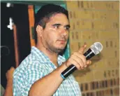  ??  ?? Polokwane ward councillor Franco Marx gives input during the meeting.